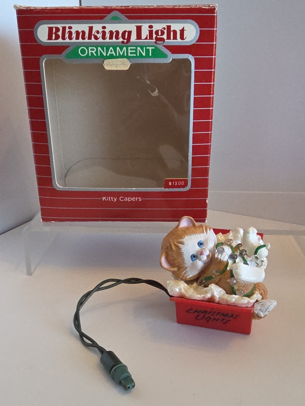 Vintage 1988 Hallmark Keepsake Kitty Capers Blinking Light Christmas Ornament